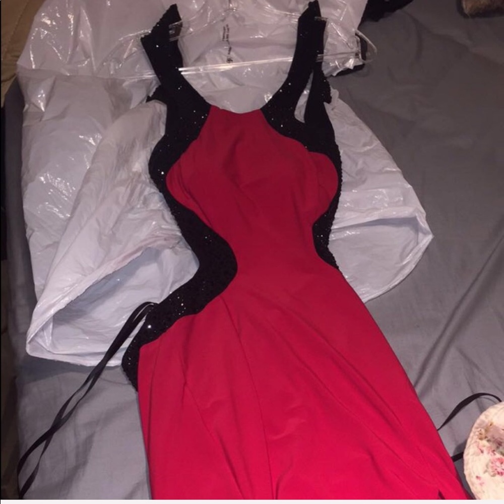 Gown Red & Black rhinestone evening formal dress - Picture 8 of 14